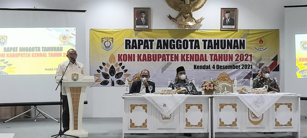 Wakil Sekretaris I KONI Jawa Tengah, Ahmad Ris Ediyanto memberikan sambutan mewakili Plt Ketua KONI Jateng