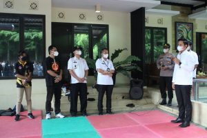 Atlet Kickboxing Dapat Bantuan Perlengkapan Latihan