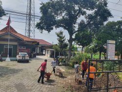 Wujudkan Lingkungan Kerja Sehat, Pemdes Pucangrejo Gemuh Gelar Jumat Bersih