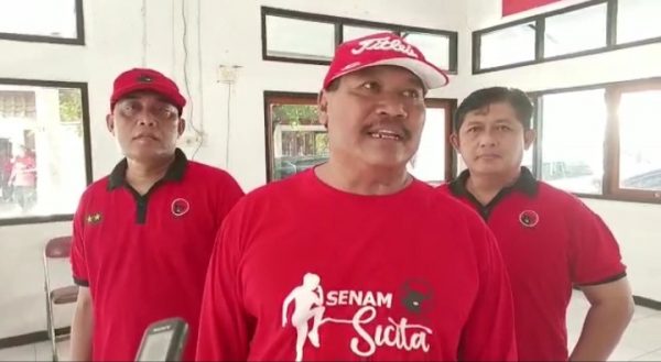 Ketua DPC PDI Perjuangan Kabupaten Kendal Ahmat Suyuti dan Wakil Ketua Bapilu Munawir