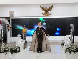 Peringati Hari Ibu, ASN Perempuan di Kendal Ikuti Lomba Fashion Show