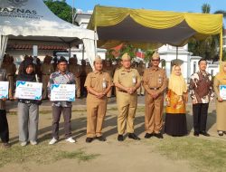 Pemkab Kendal Serahkan Sejumlah Bantuan Pembangunan Rumah