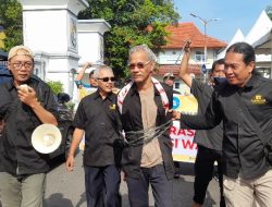 Hari Pers Nasional, Forum Wartawan Kendal Gelar Aksi Damai dan Saresehan