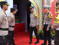 Pastikan Kesiapan Pengamanan Arus Mudik, Wakapolda Jateng Tinjau Pos Terpadu Alun-Alun Kendal