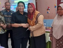 Bintang Puspayoga bersama Bupati Tika Berikan Bantuan Makanan dan Sehat Bergizi Siswa SDN Wungurejo