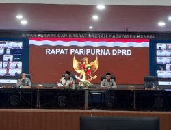 DPRD Kendal Gelar Rapat Paripurna, Sebagain Anggota Dewan Ikuti Melalui Virtual